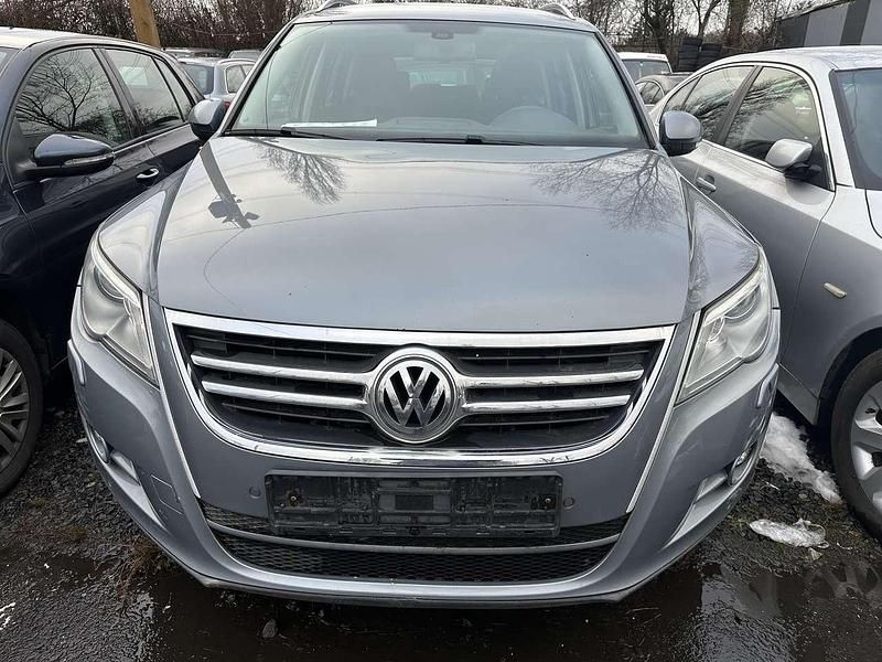 Gebraucht VW Tiguan 140 PS (102 kW) 2009 Mountain grey metallic SUV