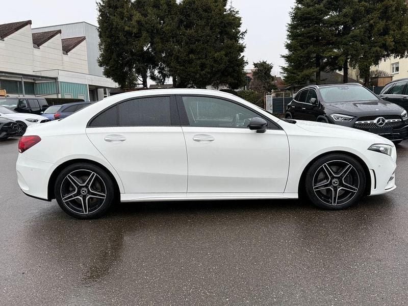 Gebraucht Mercedes A220 AMG line 190 PS (139 kW) 2022 Weiß Limousine