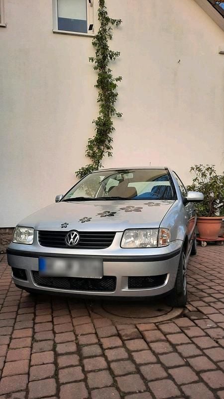 Gebraucht VW Polo 50 PS (36 kW) 2001 Silber Kleinwagen