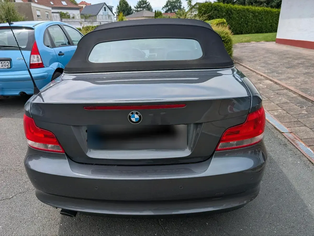 Gebraucht BMW 123 Cabriolet M Sport 204 PS (150 kW) 2013 Grau Cabrio