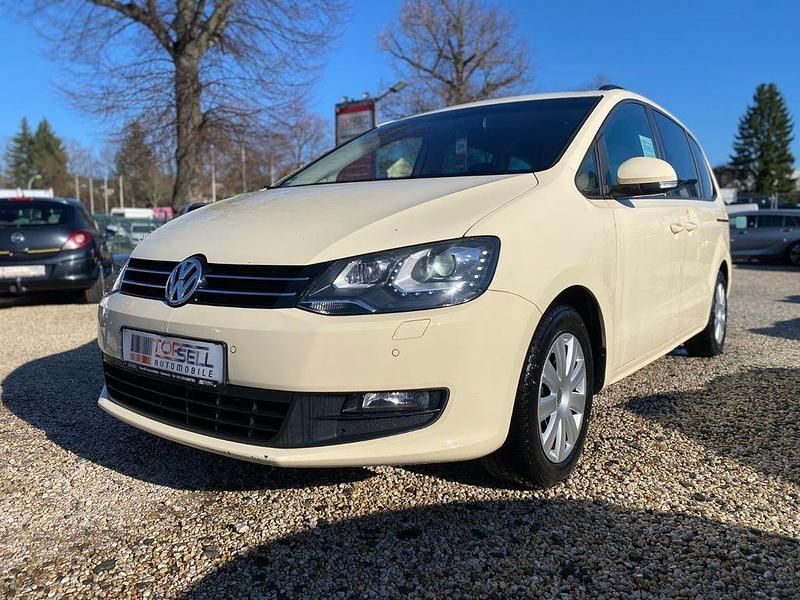 Gebraucht VW Sharan Trendline 116 PS (85 kW) 2012 Beige Van / Kleinbus