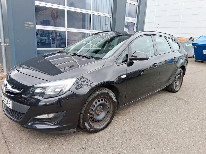 Gebraucht Opel Astra Edition 95 PS (69 kW) 2014 Schwarz Kombi
