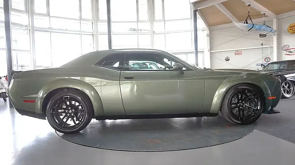 Gebraucht Dodge Challenger 492 PS (361 kW) 2023 Grün Coupé