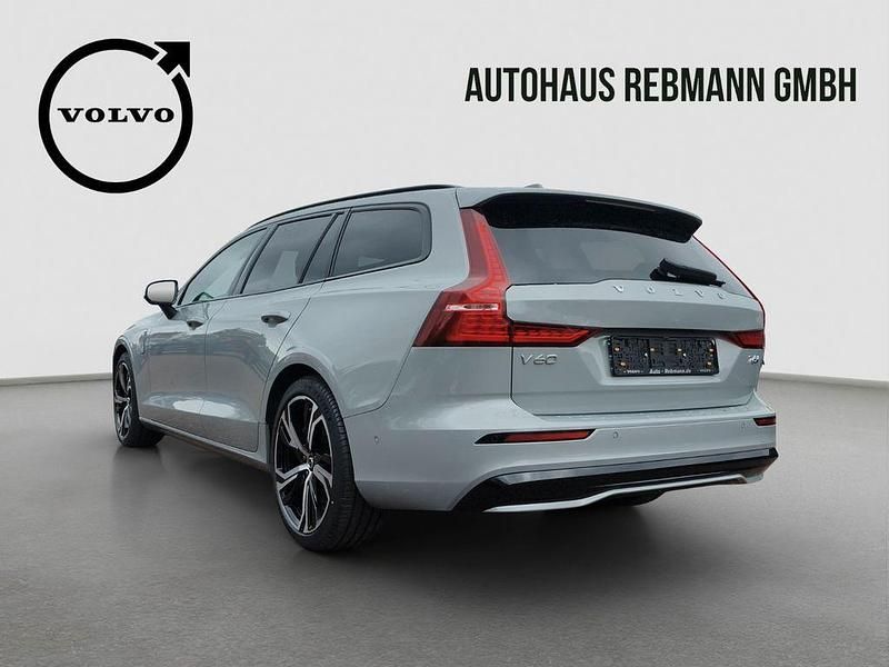Gebraucht Volvo V60 Plus 257 PS (189 kW) 2025 Grau Kombi