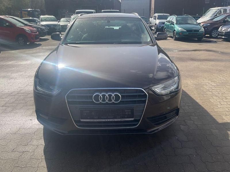 Gebraucht Audi A4 Ambiente 150 PS (110 kW) 2013 Braun Kombi