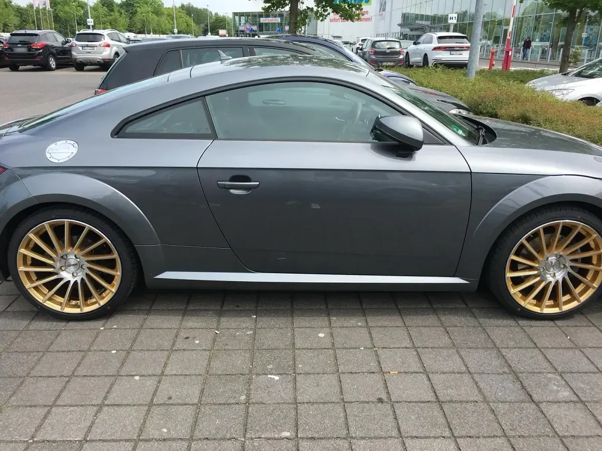 Gebraucht Audi TT 179 PS (131 kW) 2015 Grau Coupé