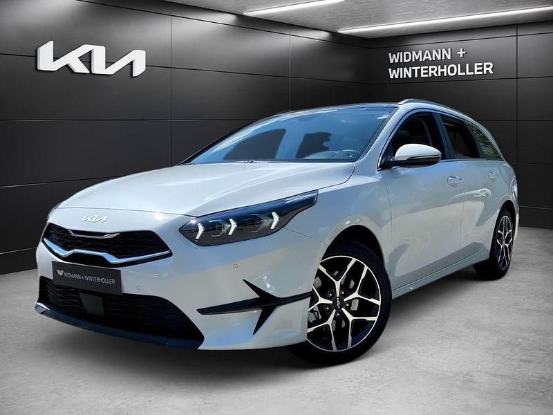 Weiß Neu 2025 Kia Ceed Sportswagon Kombi | 29.350 € (Etwas zu teuer) - Bild 1/4