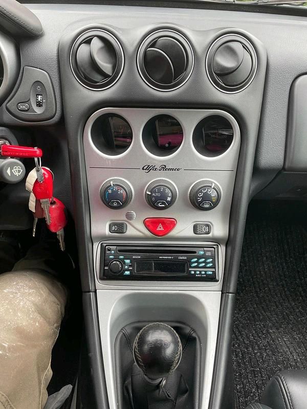 Gebraucht Alfa Romeo Spider 192 PS (141 kW) 1998 Schwarz Cabrio