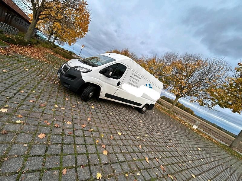 Weiß Gebraucht 2018 Peugeot Boxer Van | 13.500 € (Etwas zu teuer) - Bild 1/4