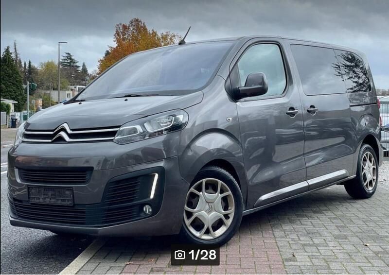 Grau Gebraucht 2016 Toyota Proace Verso Kombi | 17.000 € - Bild 1/4
