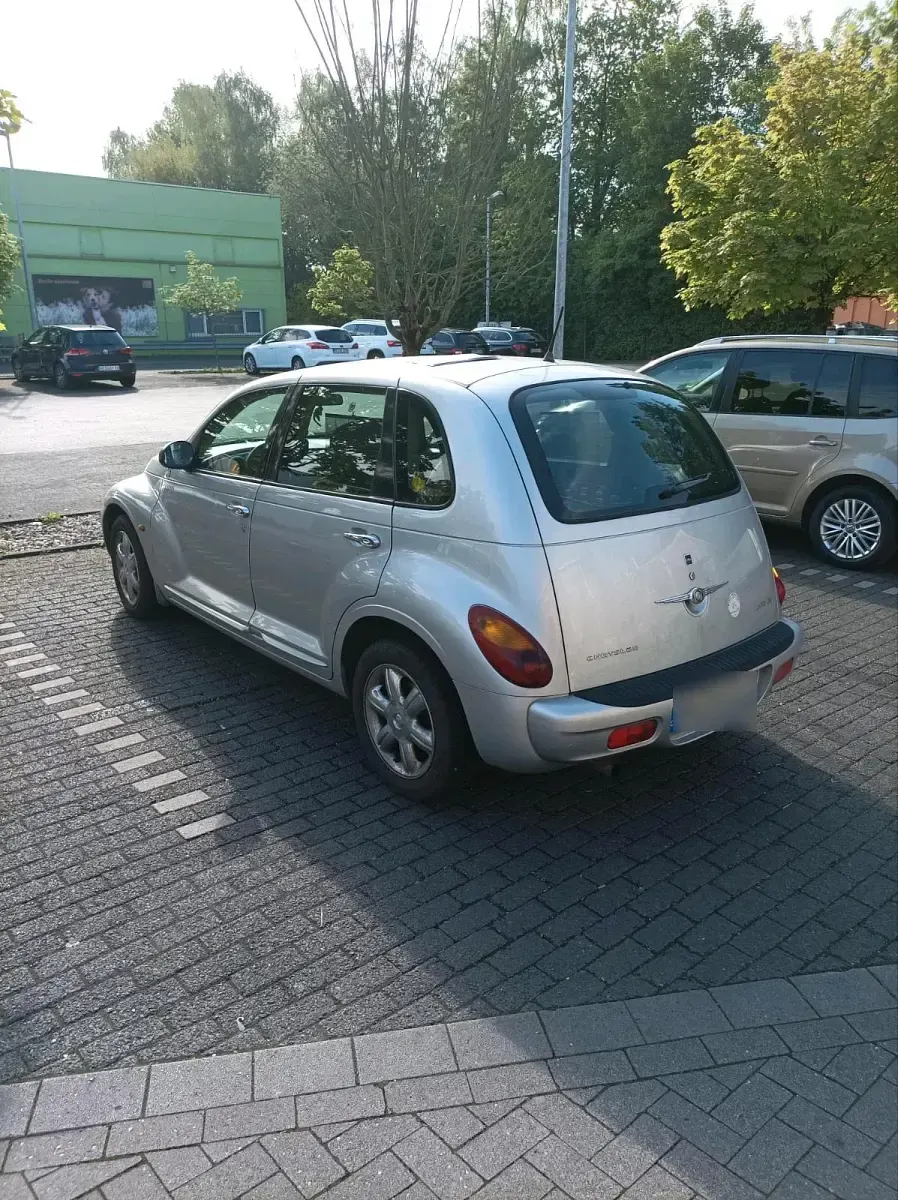 Używany Chrysler PT Cruiser 121 KM (88 kW) 2004 Srebrny Sedan/Limuzyna