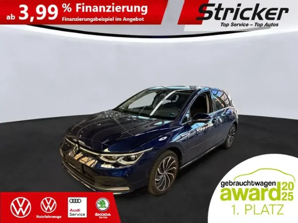 Gebraucht VW Golf VIII Style 131 PS (96 kW) 2023 Atlantic blue metallic Limousine