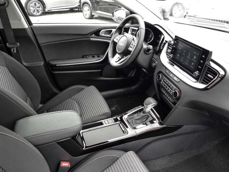 Neu Kia XCeed Vision 143 PS (105 kW) 2026 1k) zilinaschwarz met. (schwarz SUV