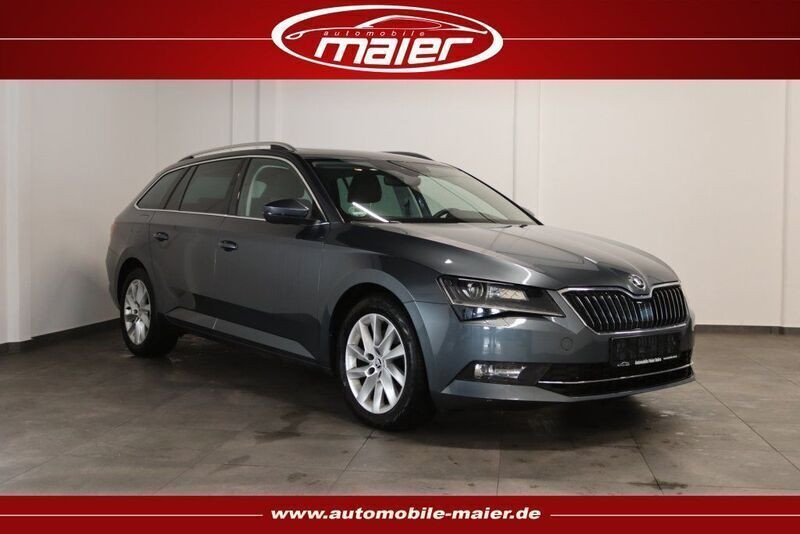 Grau Gebraucht 2017 Skoda Superb Style Kombi | 16.800 € (Guter Preis) - Bild 1/4
