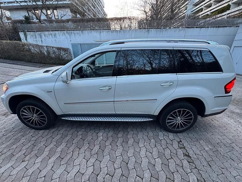 Gebraucht Mercedes GL350 211 PS (155 kW) 2010 Weiß SUV