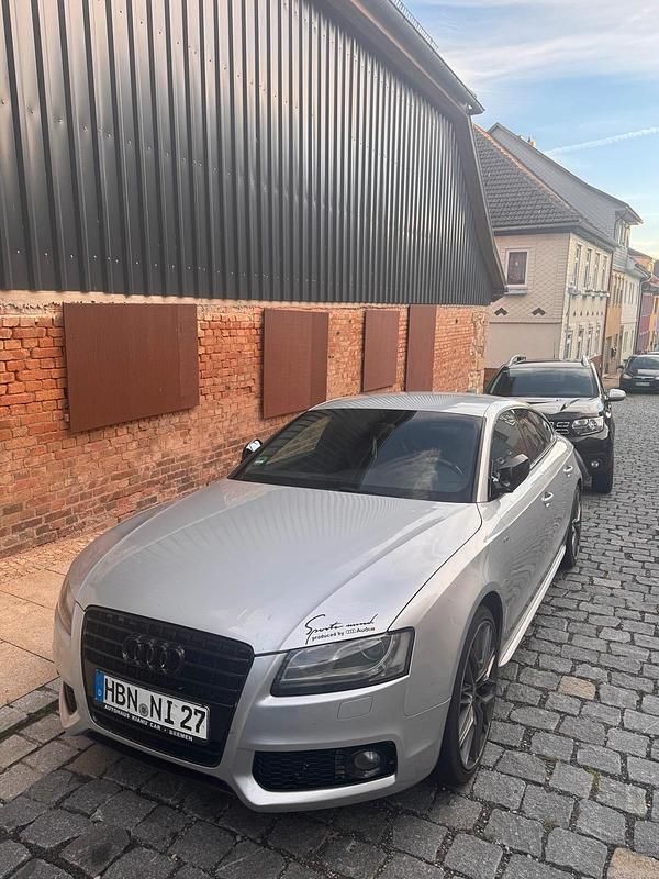 Silber Gebraucht 2010 Audi A5 Coupé | 7.000 € (Guter Preis) - Bild 1/4