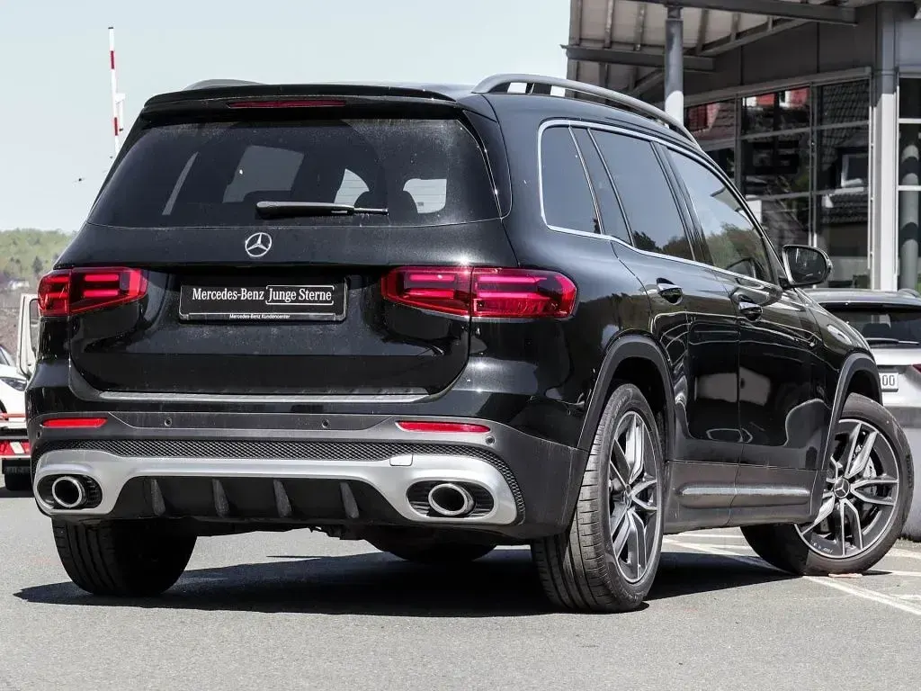 Gebraucht Mercedes GLB35 AMG 306 PS (225 kW) 2025 Schwarz metalliclack kosmossch SUV