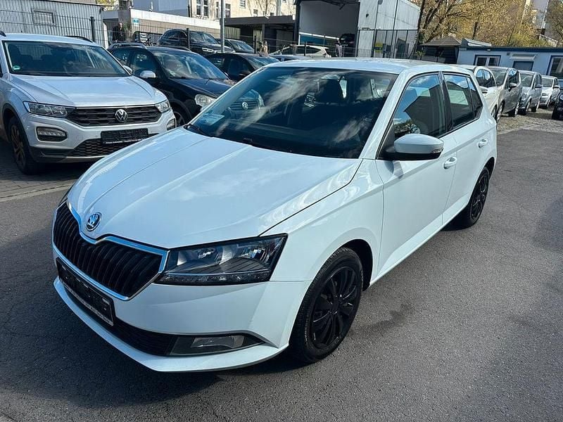Gebraucht Skoda Fabia Active 75 PS (55 kW) 2019 Weiß Limousine