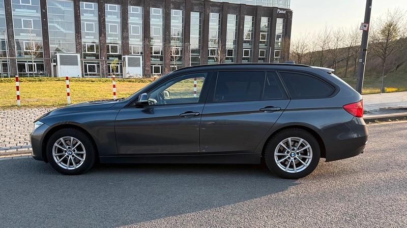 Gebraucht BMW 320 184 PS (135 kW) 2014 Grau Kombi