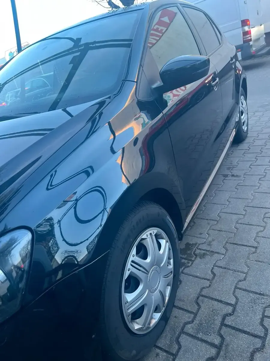 Gebraucht VW Polo 78 PS (57 kW) 2010 Schwarz Kleinwagen