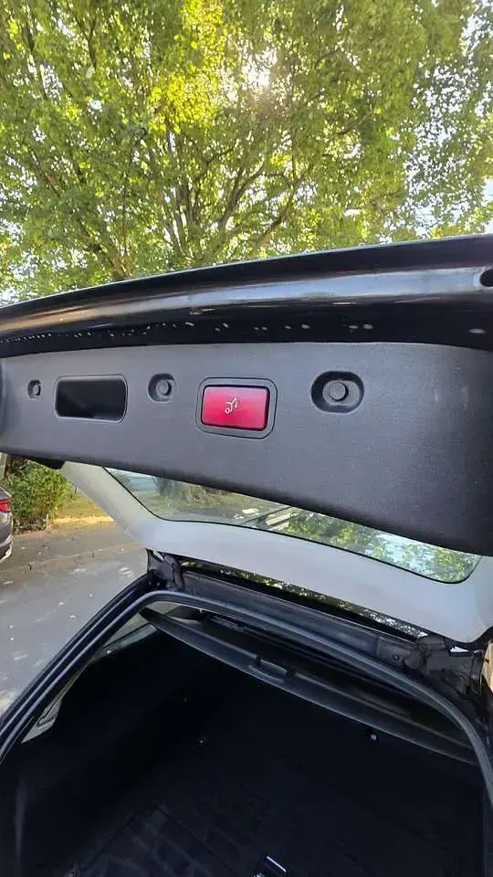 Gebraucht Mercedes E220 Classic 170 PS (125 kW) 2006 Schwarz Kombi