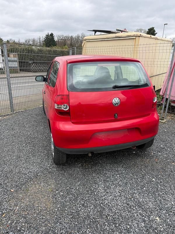 Gebraucht VW Fox 60 PS (44 kW) 2007 Rot Kleinwagen