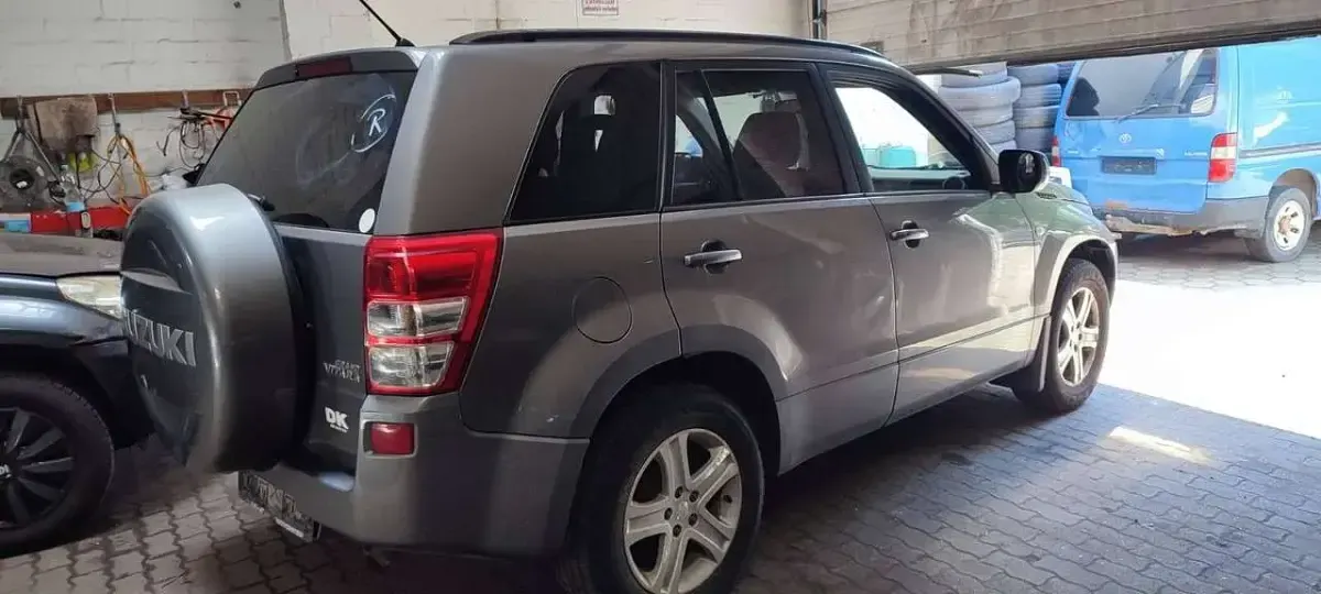 Gebraucht Suzuki Grand Vitara 140 PS (102 kW) 2007 Grau SUV