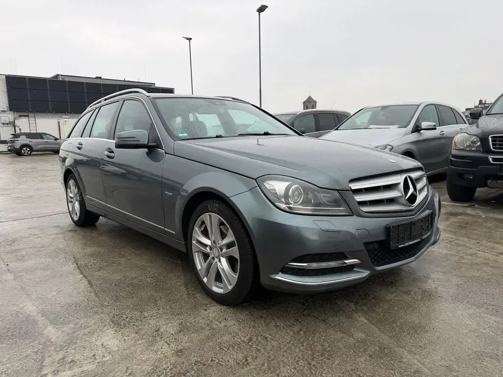 Gebraucht Mercedes C200 184 PS (135 kW) 2011 Grau Kombi