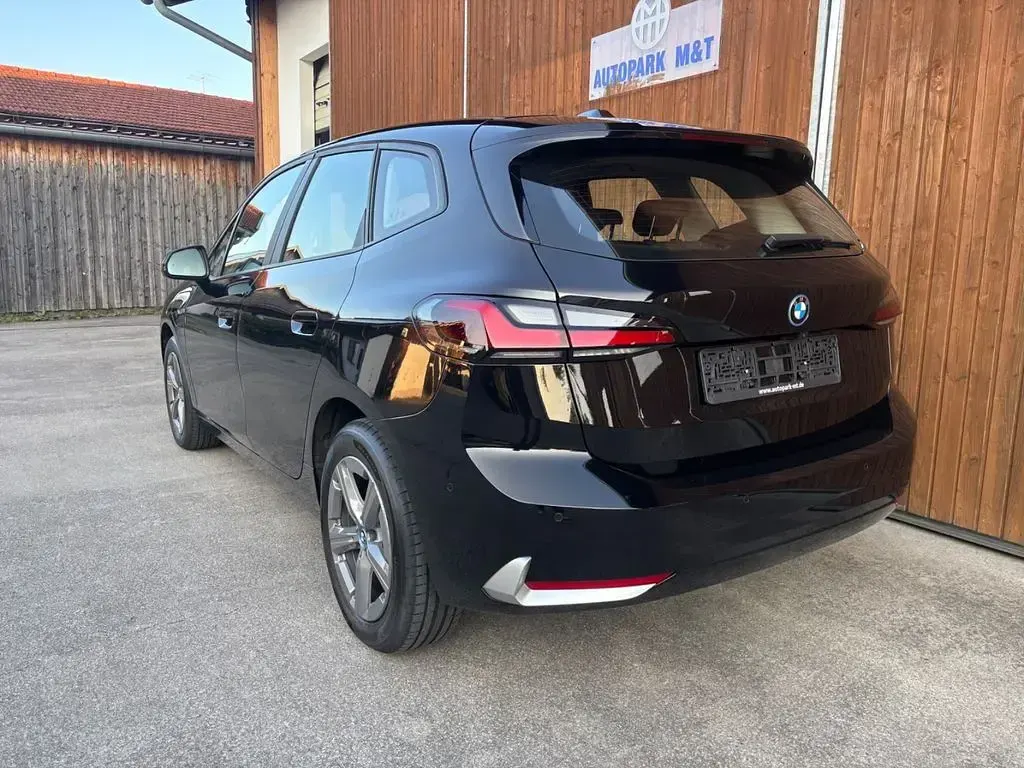 Gebraucht BMW 225 245 PS (180 kW) 2022 Schwarz Van / Kleinbus