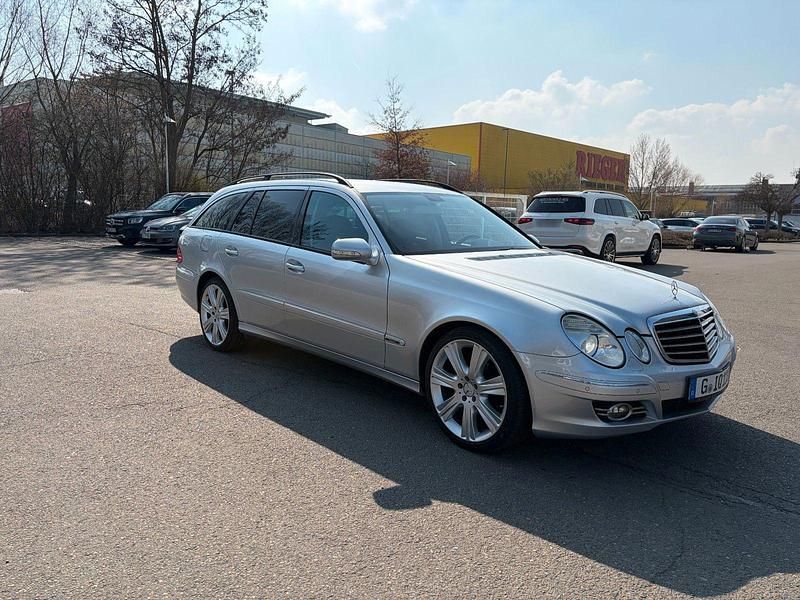 Gebraucht Mercedes E200 Avantgarde 136 PS (100 kW) 2009 Silber Kombi