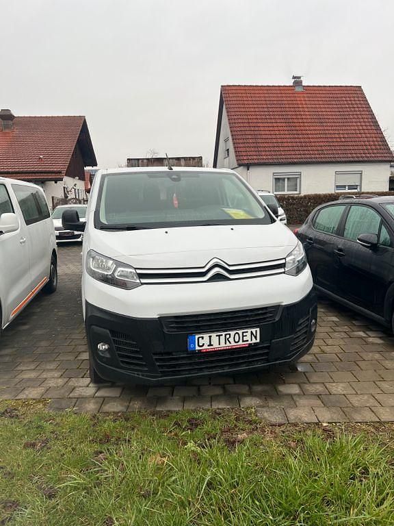 Gebraucht Citroën Jumpy 145 PS (106 kW) 2024 Weiß Van / Kleinbus