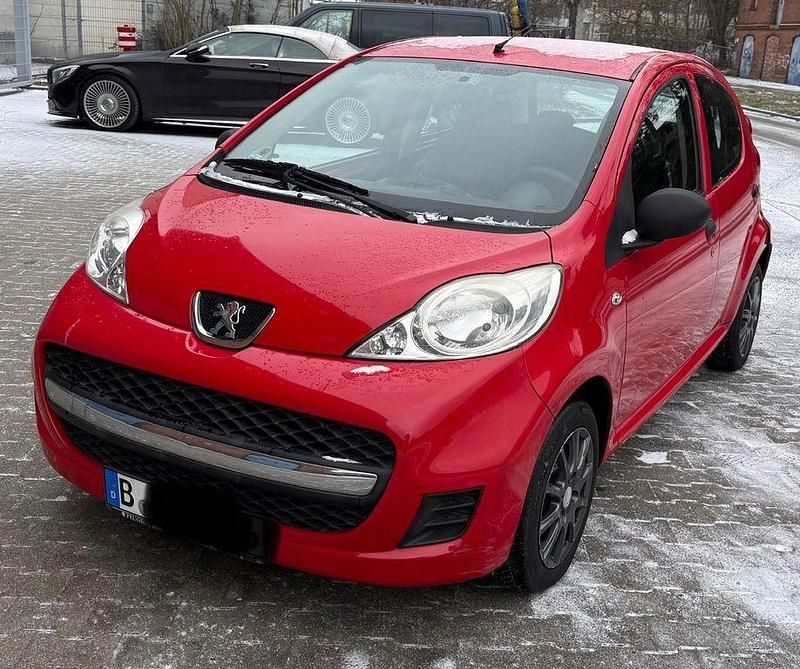 Gebraucht Peugeot 107 Filou 68 PS (50 kW) 2010 Rot Kleinwagen