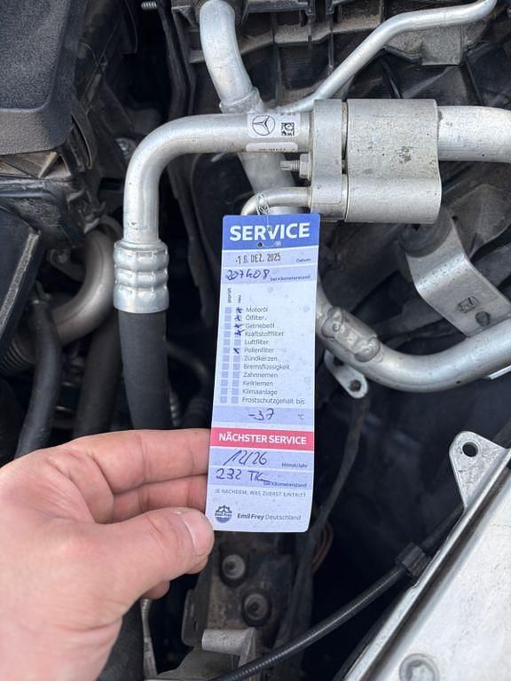 Gebraucht Mercedes E220 Avantgarde 194 PS (142 kW) 2017 Schwarz Limousine