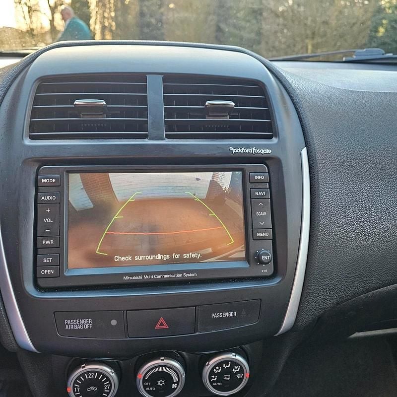 Używany Mitsubishi ASX 150 KM (110 kW) 2011 Czarny SUV