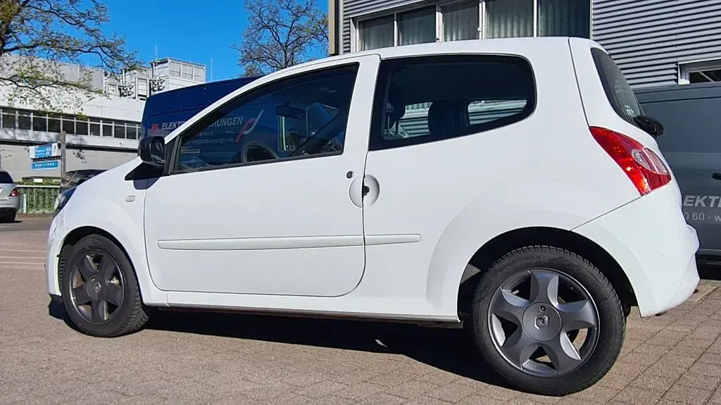 Gebraucht Renault Twingo Dynamique 75 PS (55 kW) 2012 Weiß Kleinwagen
