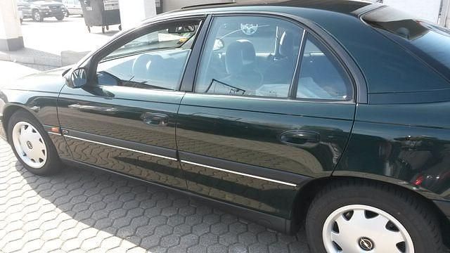 Gebraucht Opel Omega 136 PS (100 kW) 1994 Grün Limousine