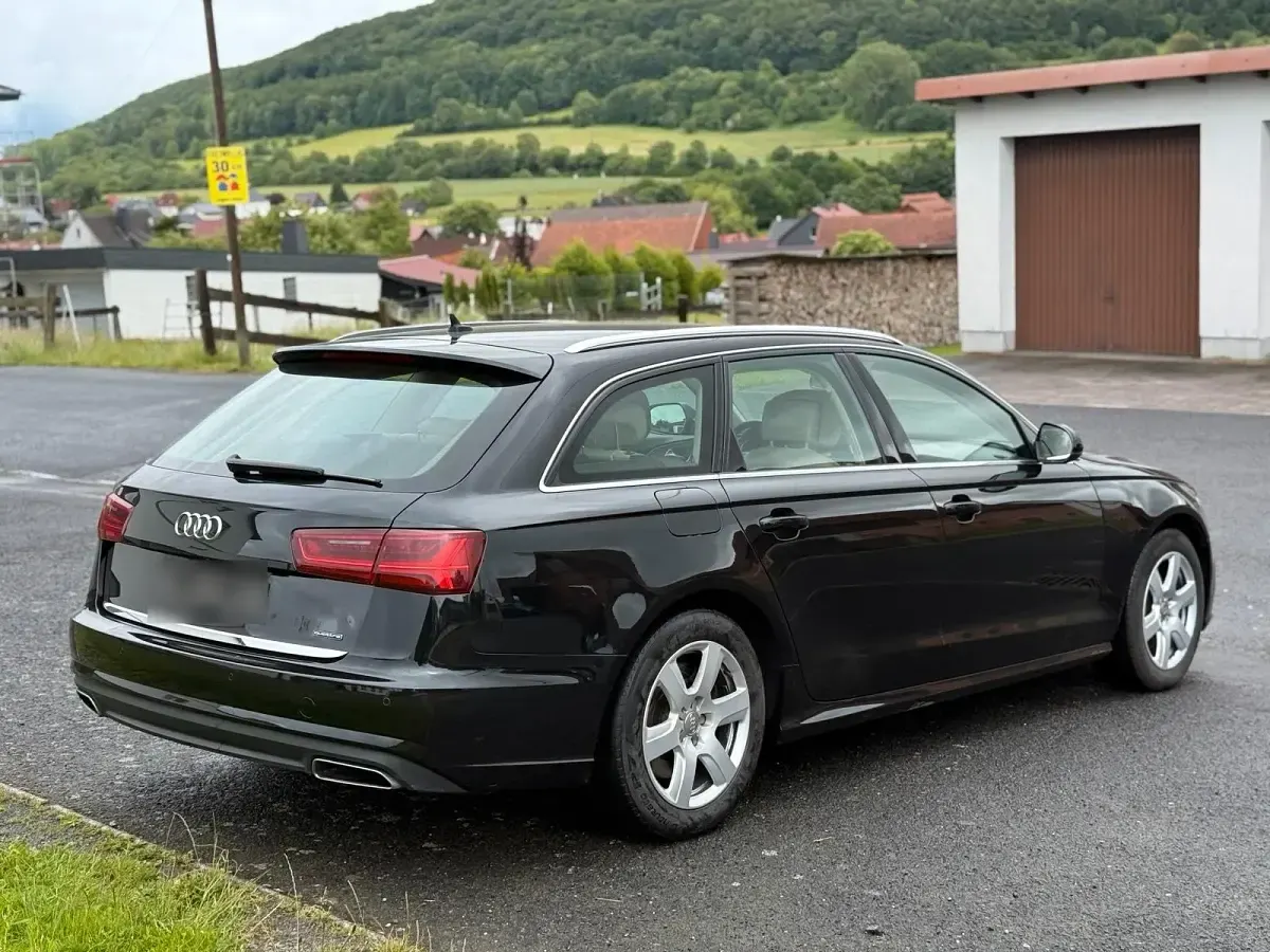 Gebraucht Audi A6 218 PS (160 kW) 2015 Schwarz Kombi