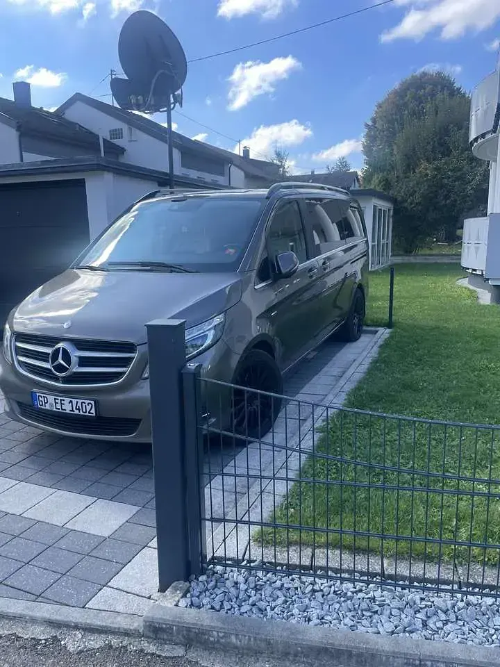 Gebraucht Mercedes V250 Edition 190 PS (139 kW) 2014 Grau Van / Kleinbus