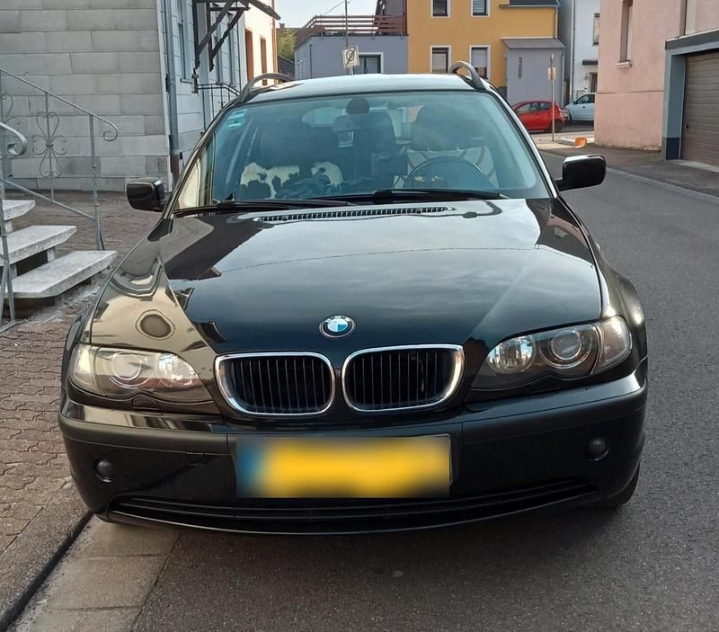 Gebraucht BMW 316 116 PS (85 kW) 2004 Schwarz Kombi