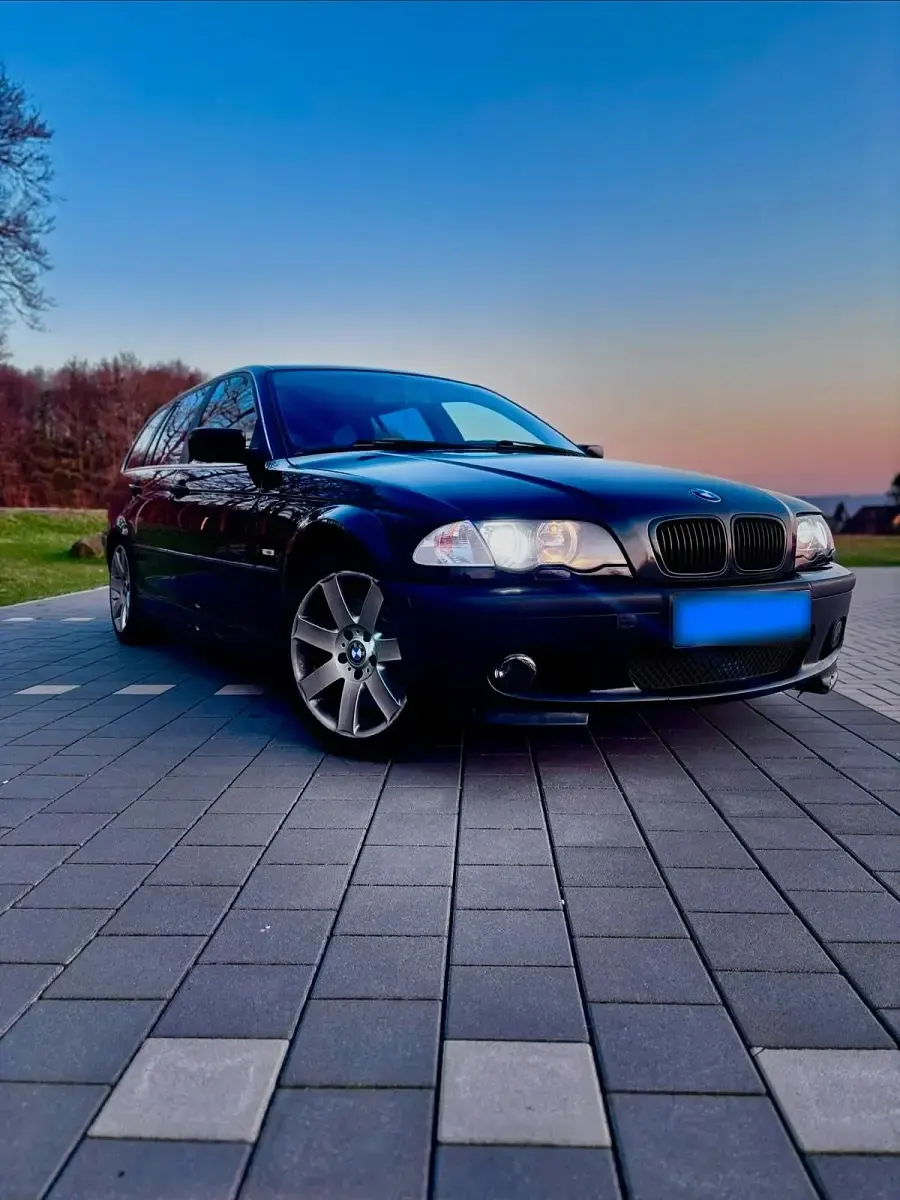Używany BMW 330 184 KM (135 kW) 2000 Czarny Kombi