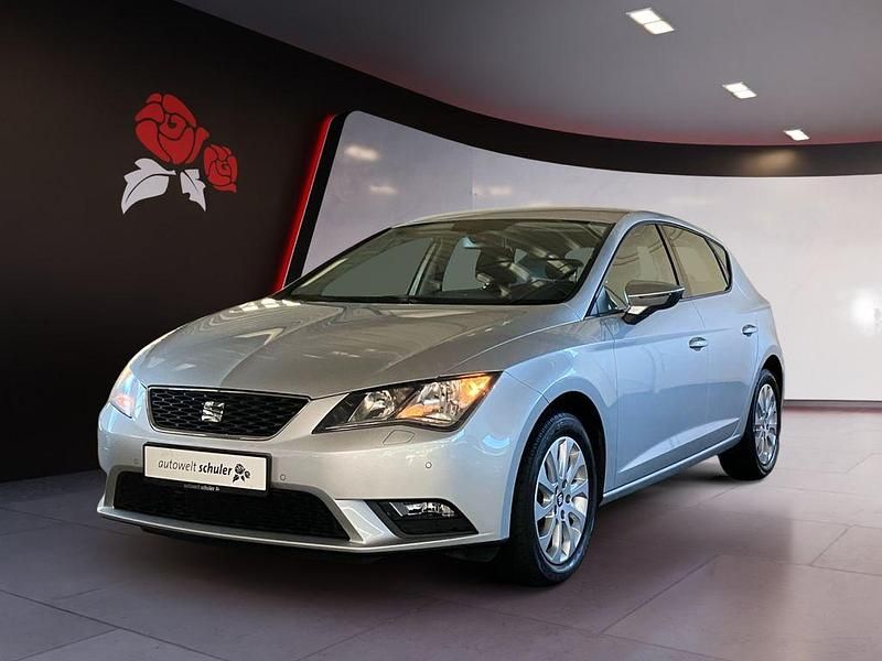 Gebraucht Seat Leon Style 122 PS (89 kW) 2013 Eissilber/estrella silver (metallic) Limousine