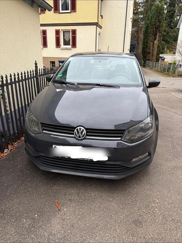 Grau Gebraucht 2015 VW Polo Kleinwagen | 4.499 € (Etwas zu teuer) - Bild 1/4