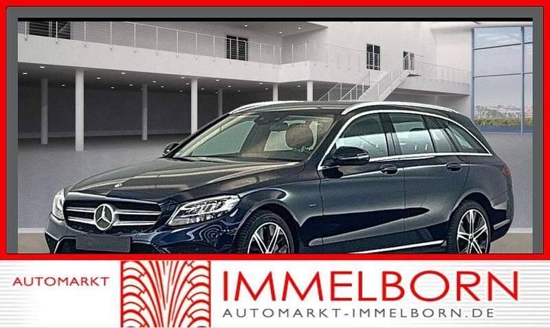 Blau Gebraucht 2021 Mercedes C300e Avantgarde Kombi | 21.440 € (Superpreis) - Bild 1/3