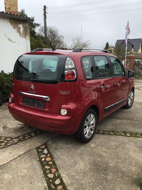Gebraucht Citroën C3 Picasso Exclusive 114 PS (83 kW) 2014 Lackierung rot rubi/metallic Van / Kleinbus