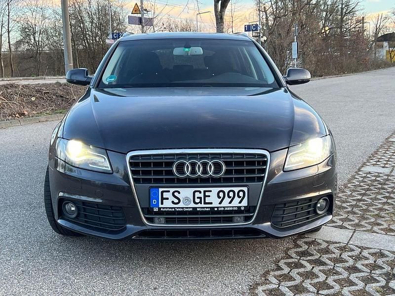 Gebraucht Audi A4 Ambiente 120 PS (88 kW) 2010 Grau Kombi