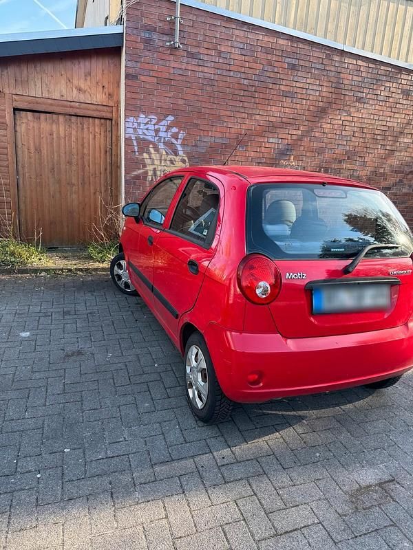 Gebraucht Chevrolet Matiz 65 PS (47 kW) 2009 Rot Kleinwagen