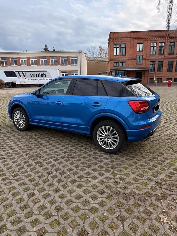 Gebraucht Audi Q2 Design 150 PS (110 kW) 2017 Blau SUV
