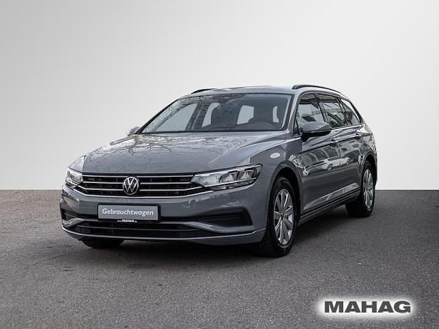 Gebraucht VW Passat Basis 150 PS (110 kW) 2024 Grau Kombi
