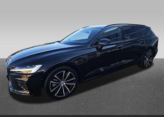 Gebraucht Volvo V60 Plus 349 PS (256 kW) 2025 Schwarz Kombi