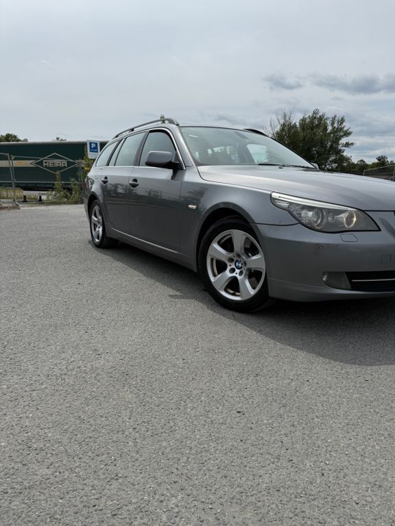 Gebraucht BMW 530 272 PS (200 kW) 2008 Silber Kombi